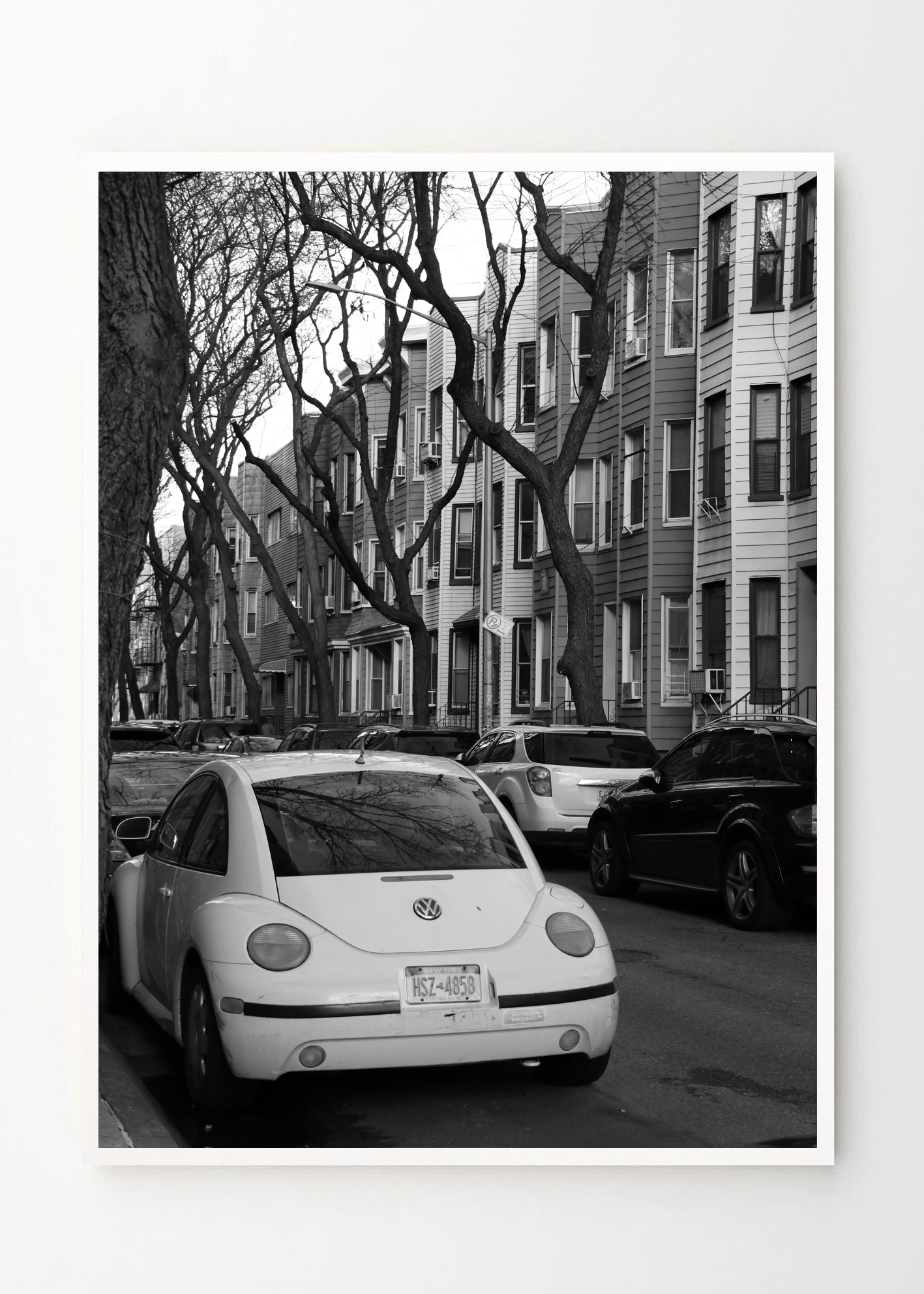 3-blackandwhite-white